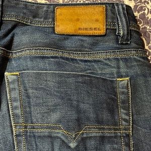 Diesel Viker 36X32 Wash 0073N Rip and Repair